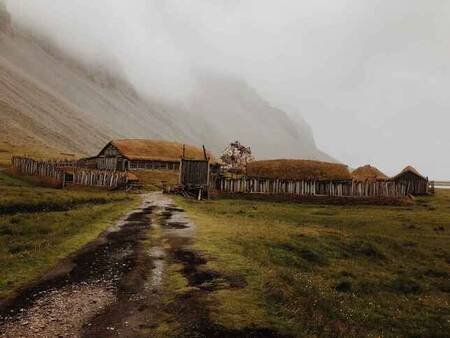 深圳蓮花山風(fēng)景區(qū)：山水畫卷般的美景